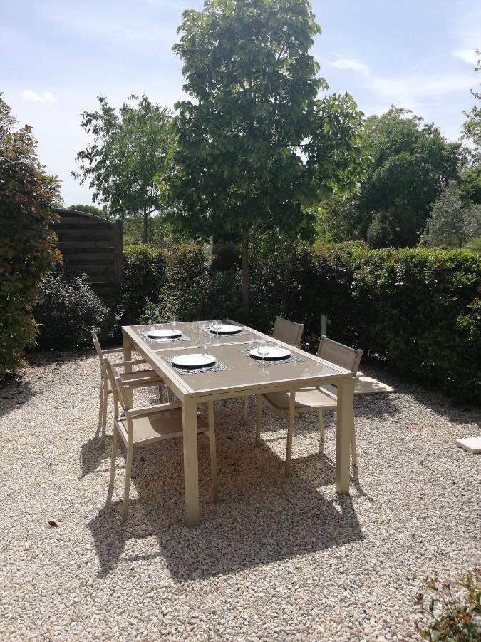 Gite Le Mas De Molines Vogue Exterior photo